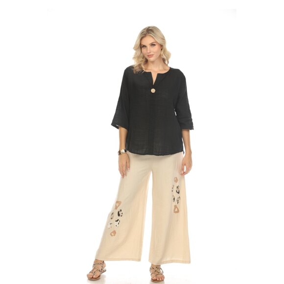 Black 3/4 Sleeves Top with Bamboo Button - Picture 8 of 8